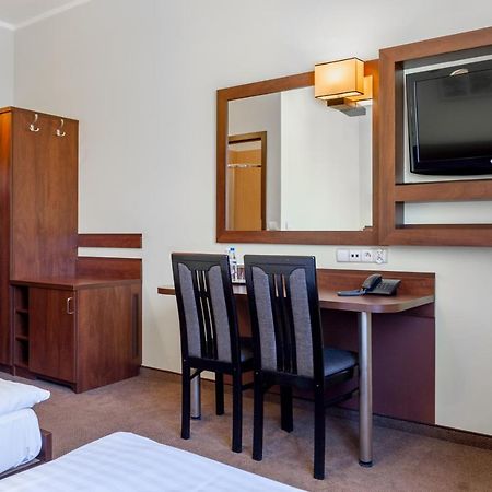 Hotel Mikulski Gliwice Esterno foto