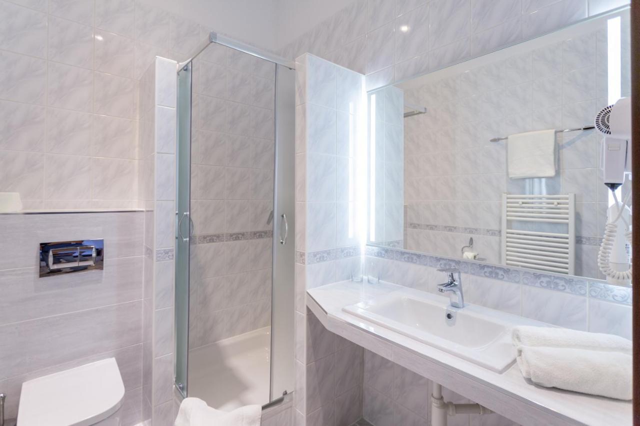 Hotel Mikulski Gliwice Esterno foto