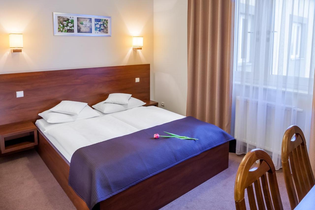 Hotel Mikulski Gliwice Esterno foto