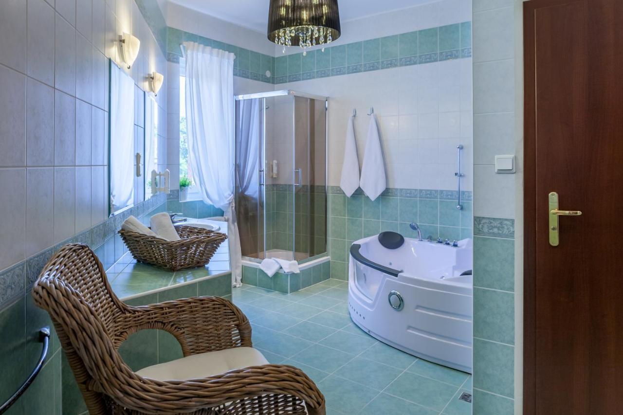 Hotel Mikulski Gliwice Esterno foto